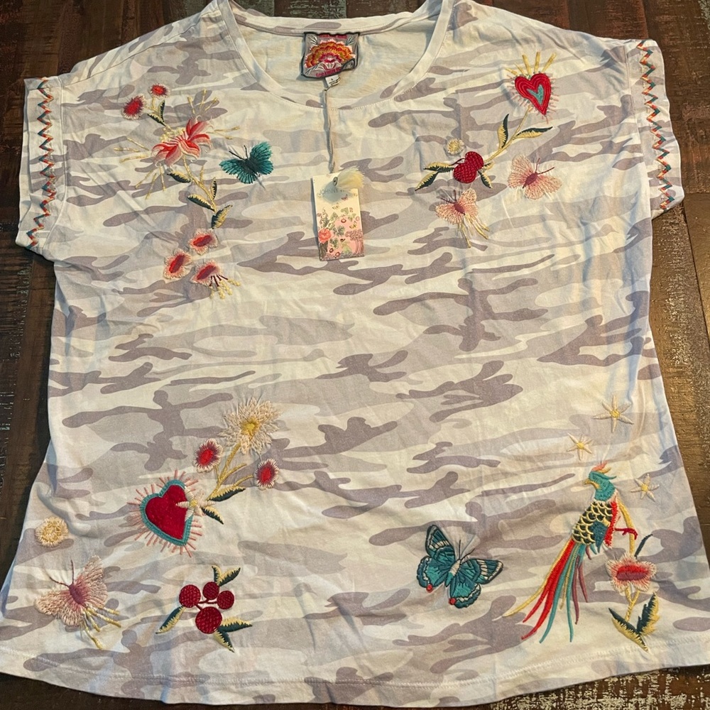Johnny Was t-shirt. Size large